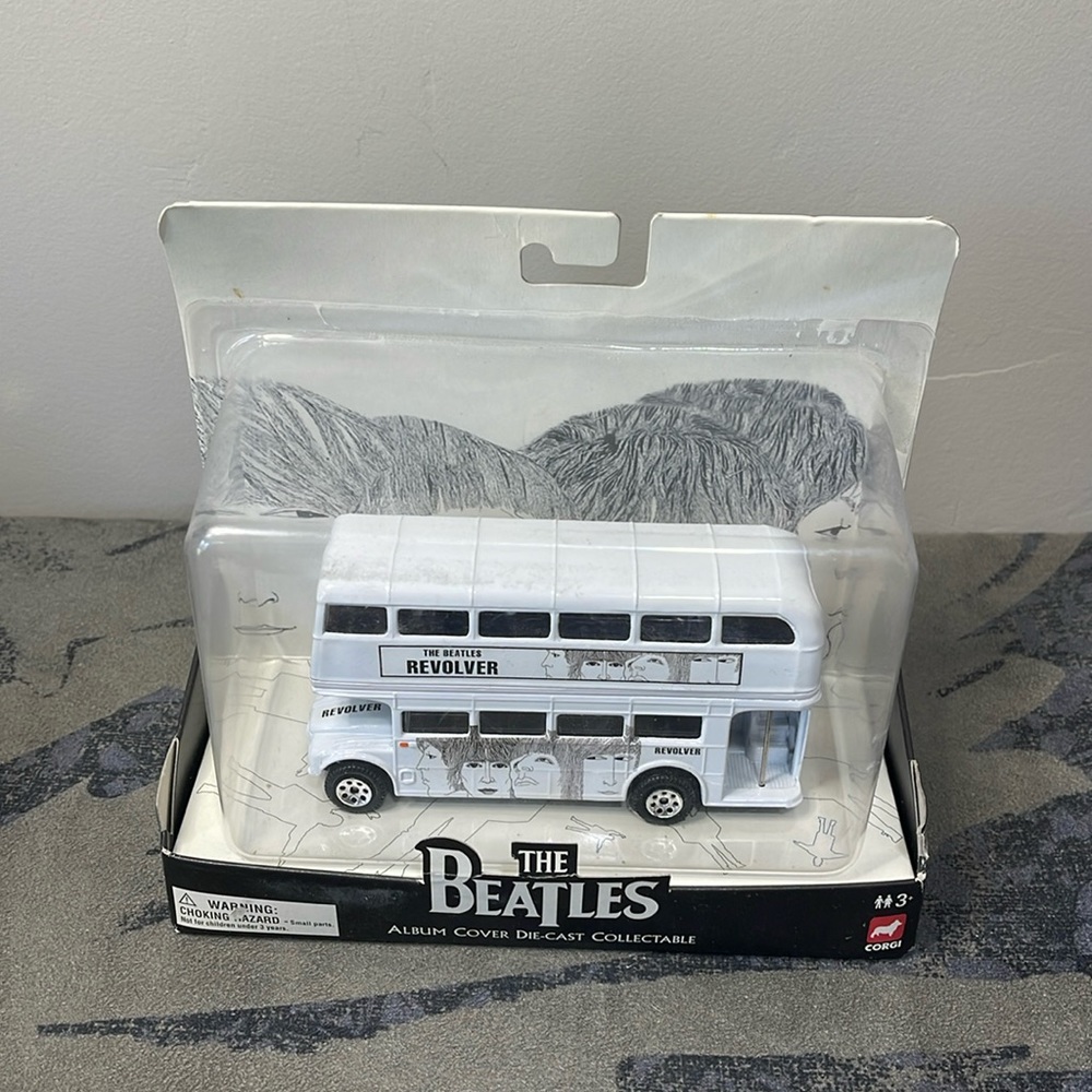Corgi, Beatles, 2008, Route Master Bus-Revolver, Diecast Collectable